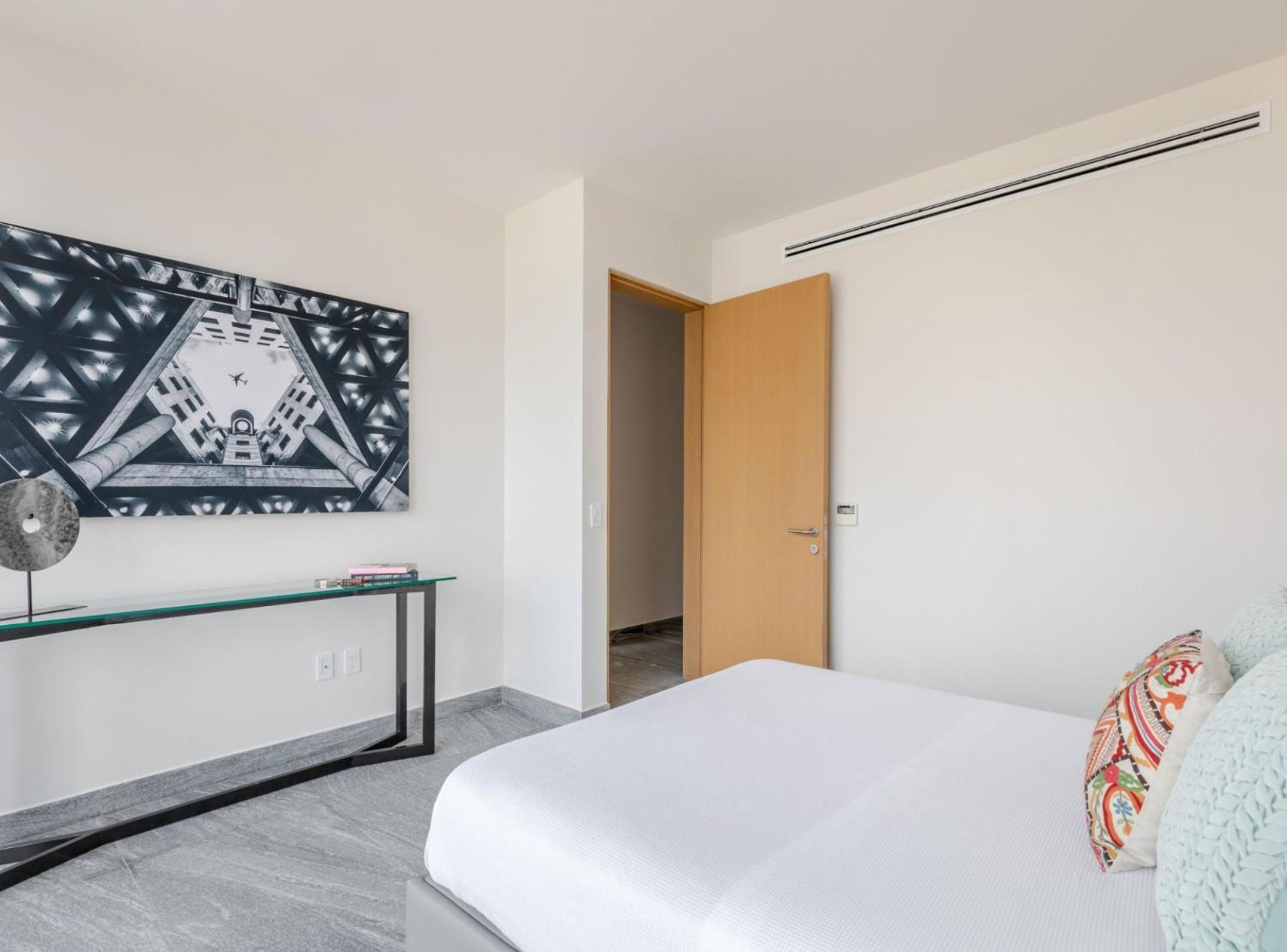 Luxurious 4br By The - Rooftop Pool Cancún